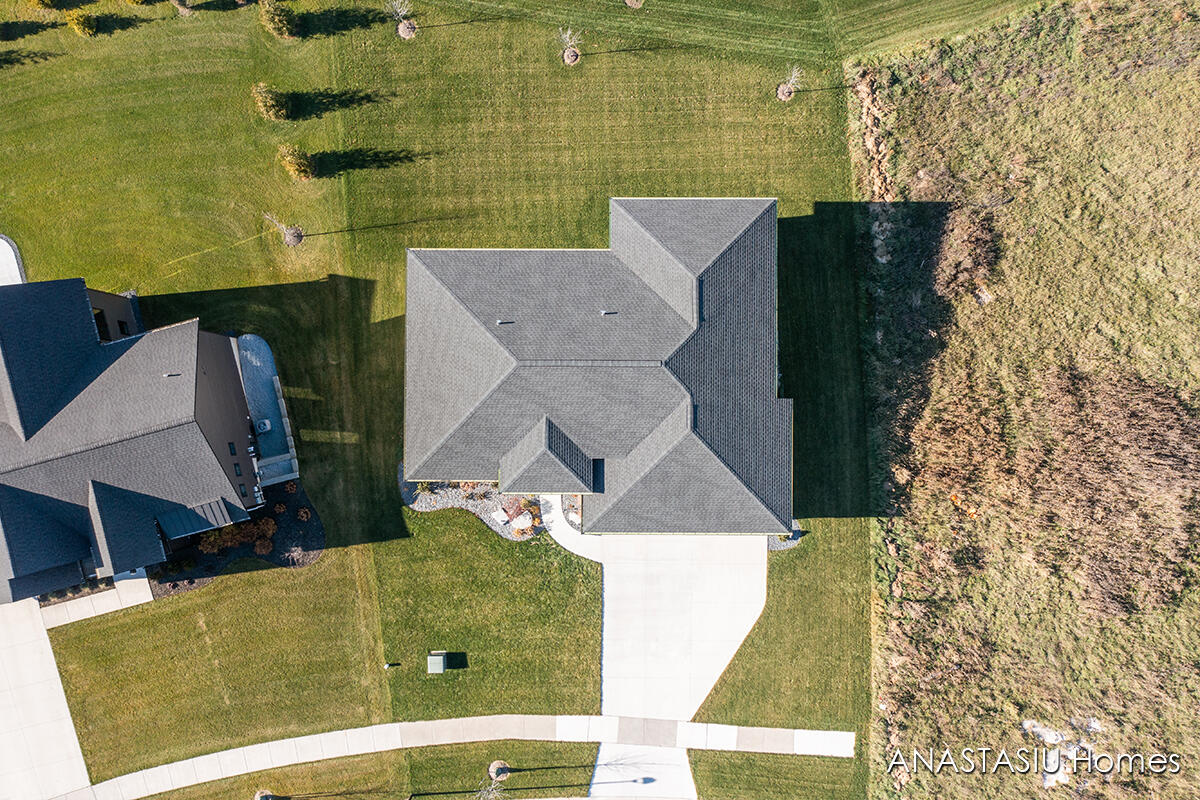 215 Gehl Avenue Southwest Walker, MI 49534 - Photo 41 of 44 YARD close to 1/3 acre