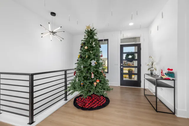 $699,500 | 215 Gehl Avenue Southwest, Walker, MI 49534