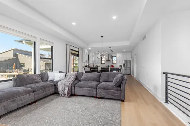 $699,500 | 215 Gehl Avenue Southwest, Walker, MI 49534