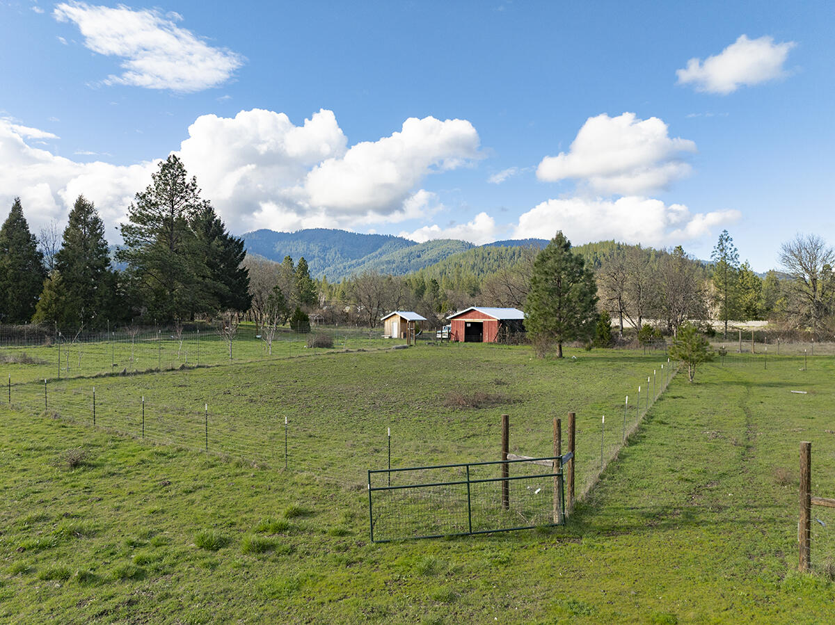 1392 Cedar Flat Road Williams, OR 97544 - Photo 43 of 56 42