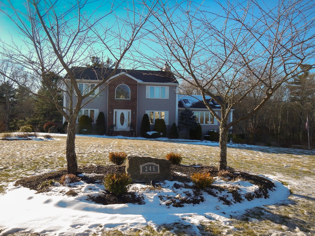 246 New Boston Road Fairhaven, MA 02719 - Photo 1 of 27 Gallery Image 1
