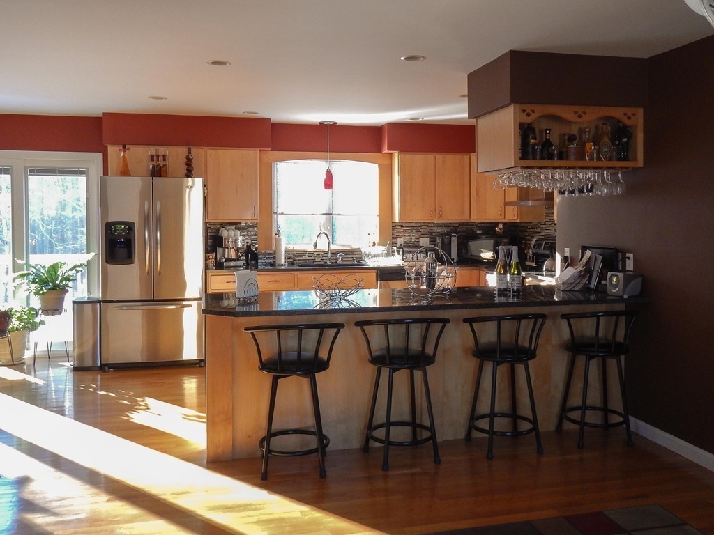 246 New Boston Road Fairhaven, MA 02719 - Photo 12 of 27 Gallery Image 12
