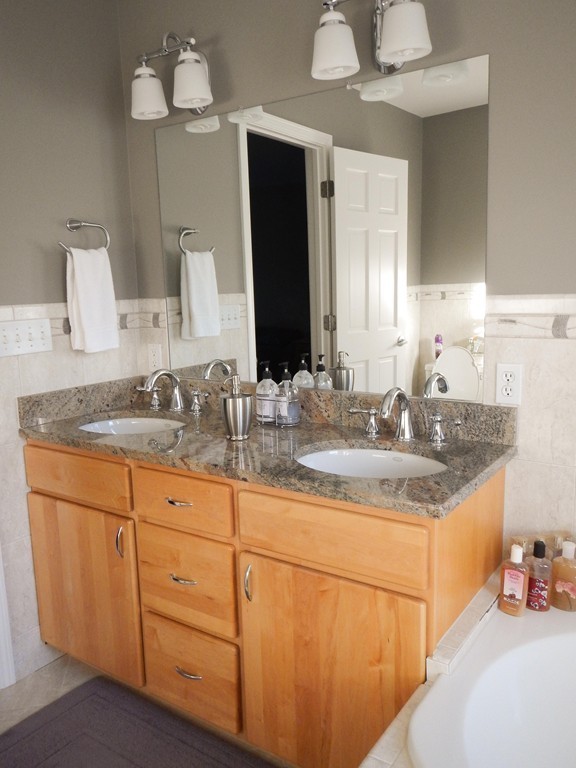 246 New Boston Road Fairhaven, MA 02719 - Photo 18 of 27 Gallery Image 18