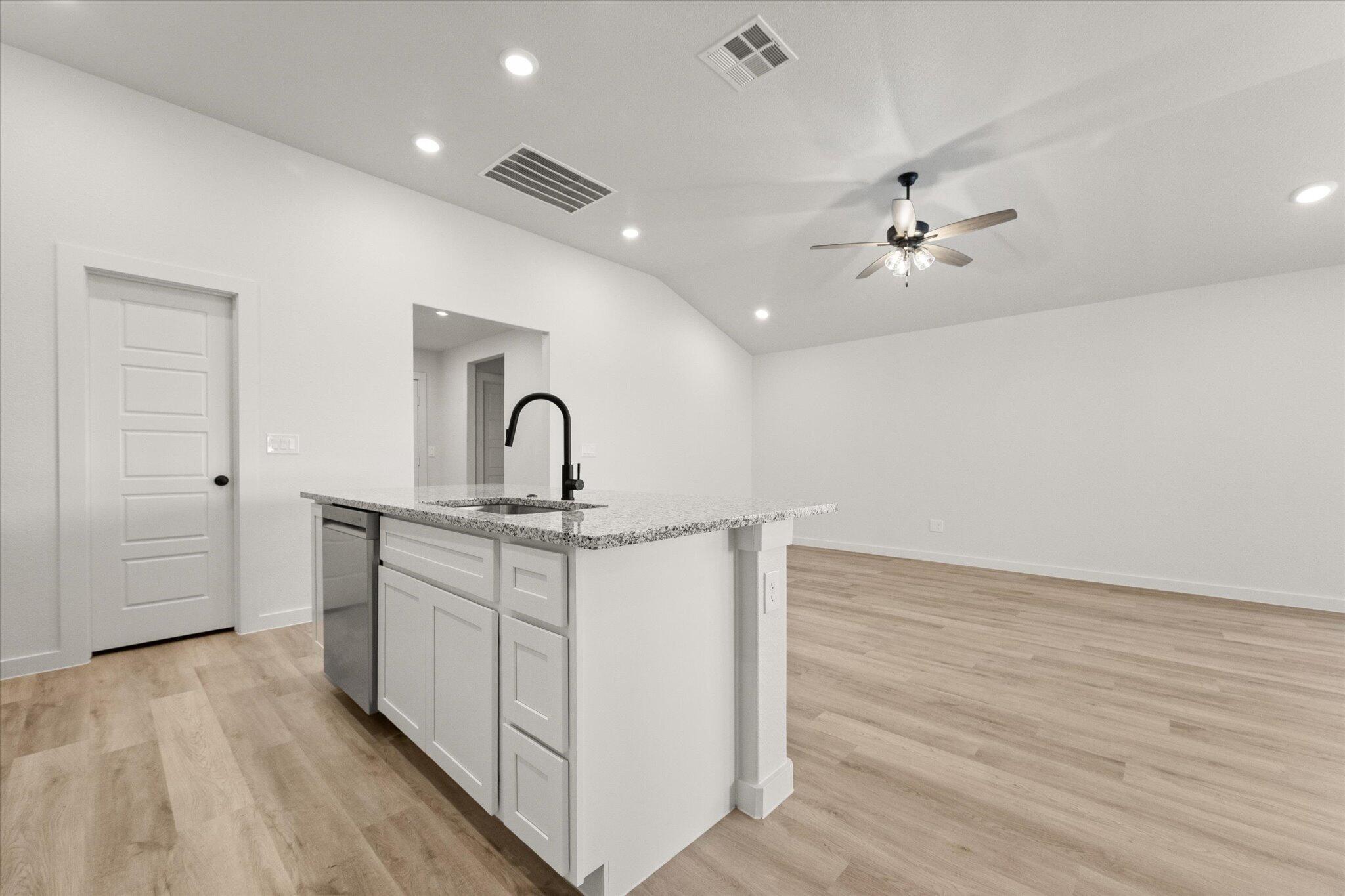 5631 Rice Street Lubbock, TX 79416 - Photo 14 of 25 14-5631 Rice_9628