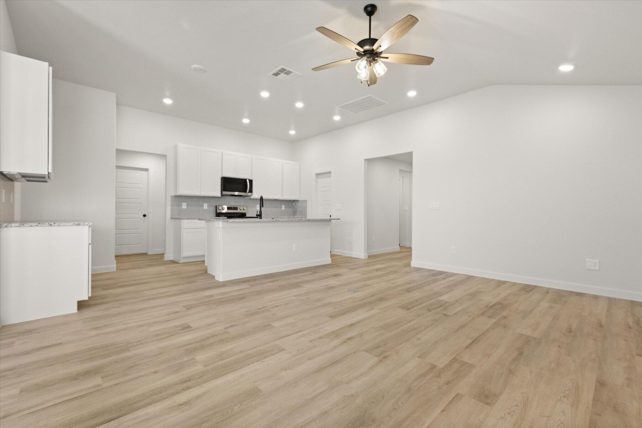 5631 Rice Street Lubbock, TX 79416 - Photo 8 of 25 08-5631 Rice_9598