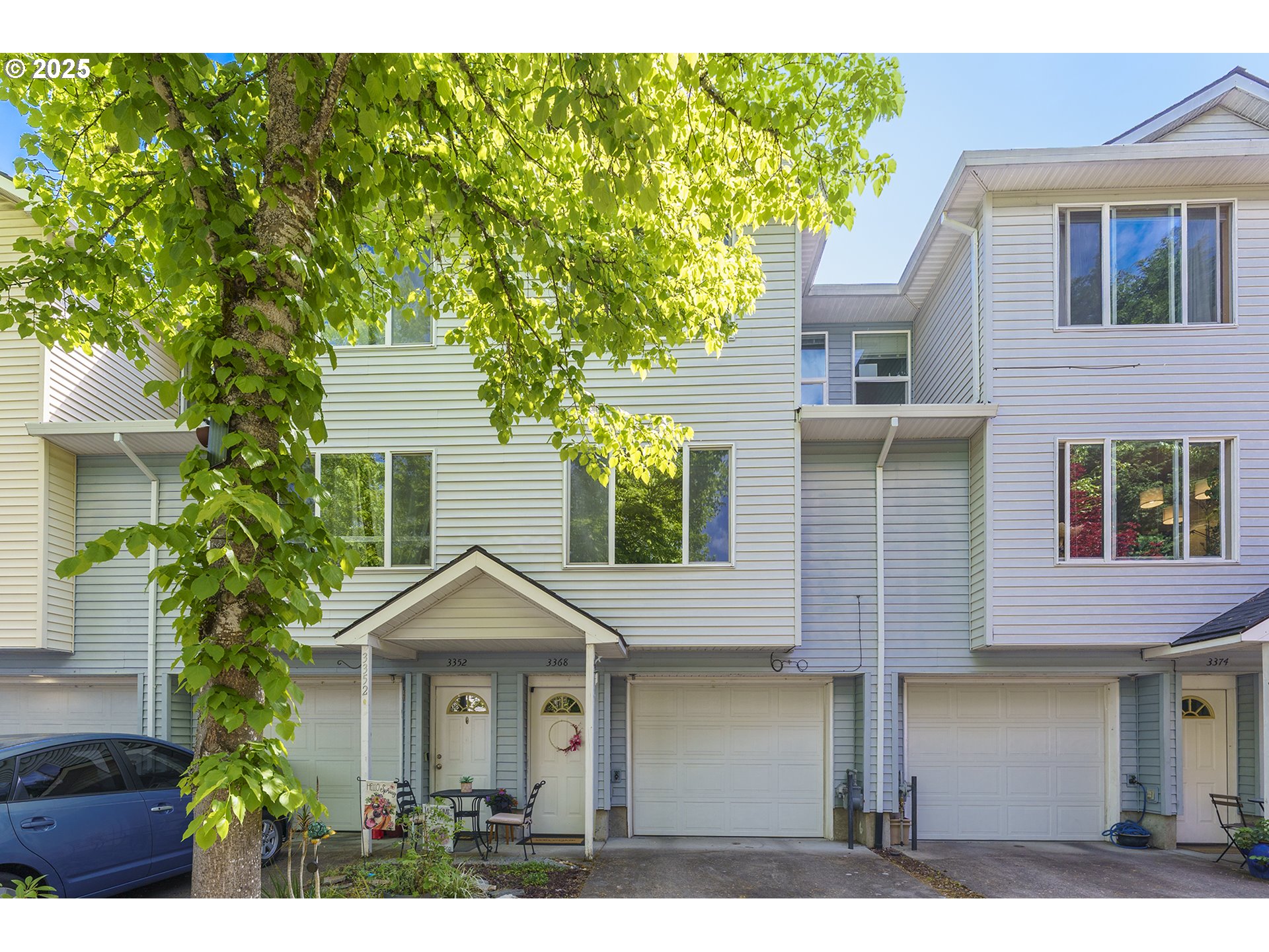 3368 Southwest Delaney Place Portland, OR 97225 - Photo 2 of 25