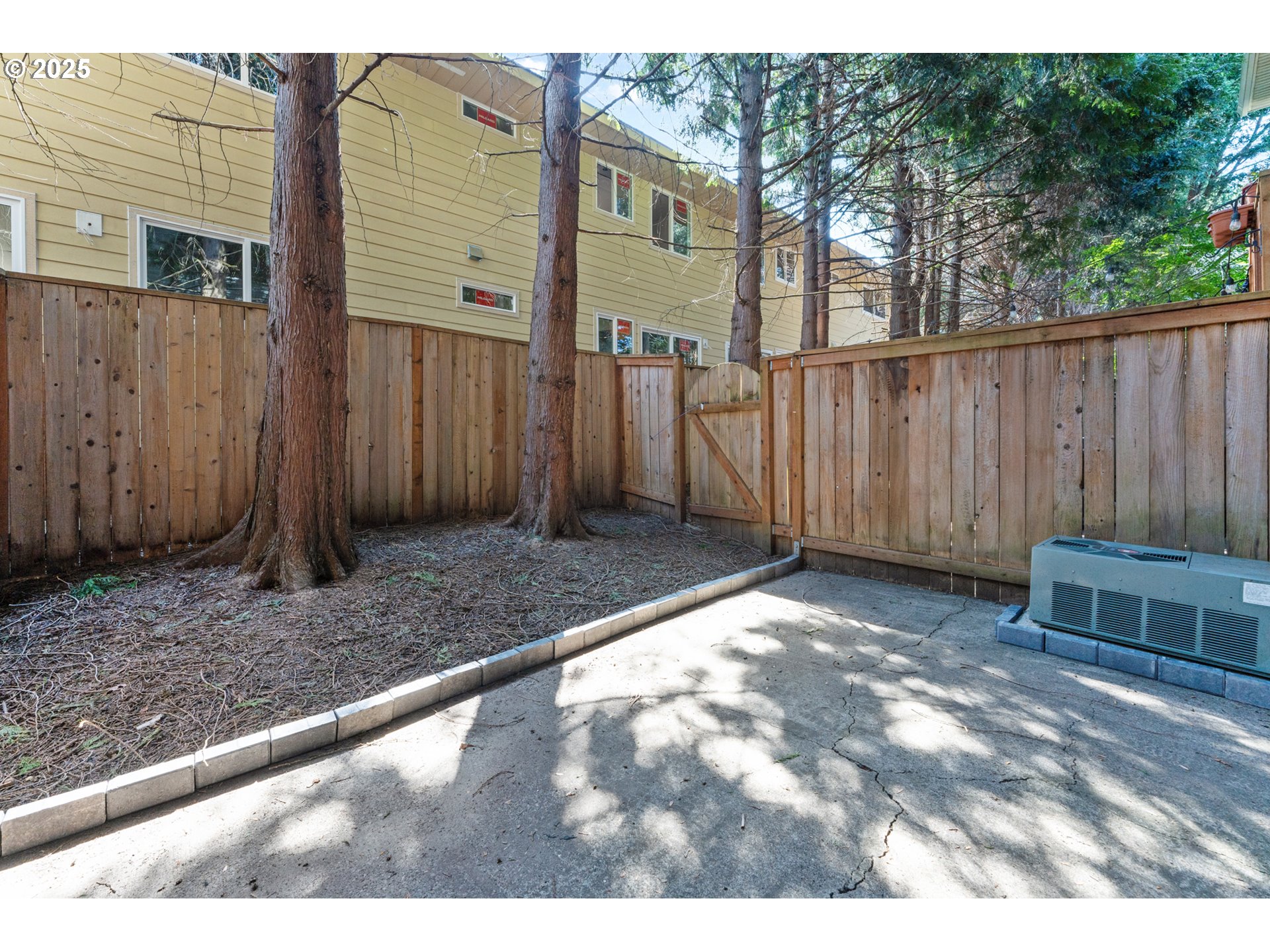 3368 Southwest Delaney Place Portland, OR 97225 - Photo 24 of 25