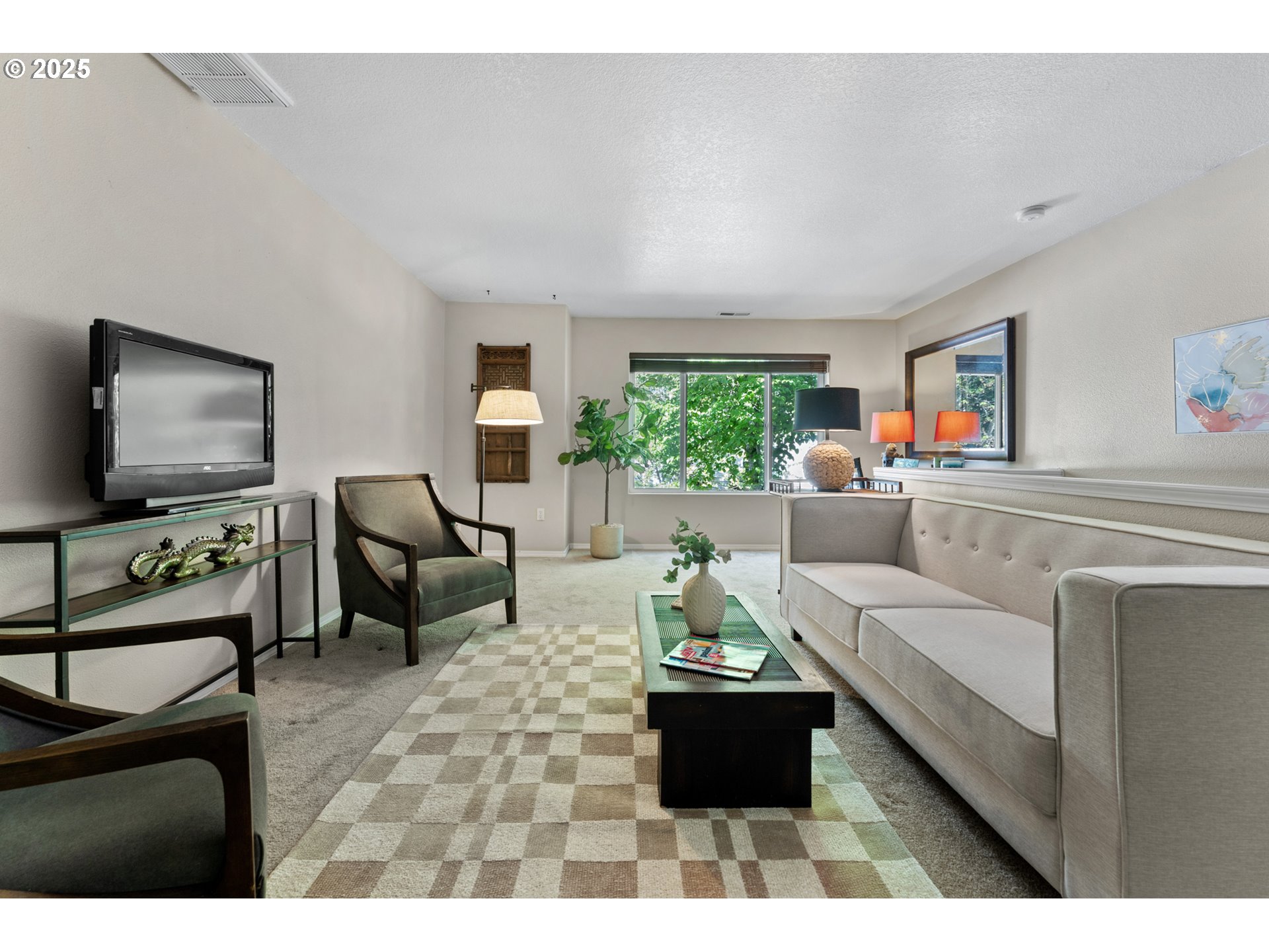 3368 Southwest Delaney Place Portland, OR 97225 - Photo 3 of 25