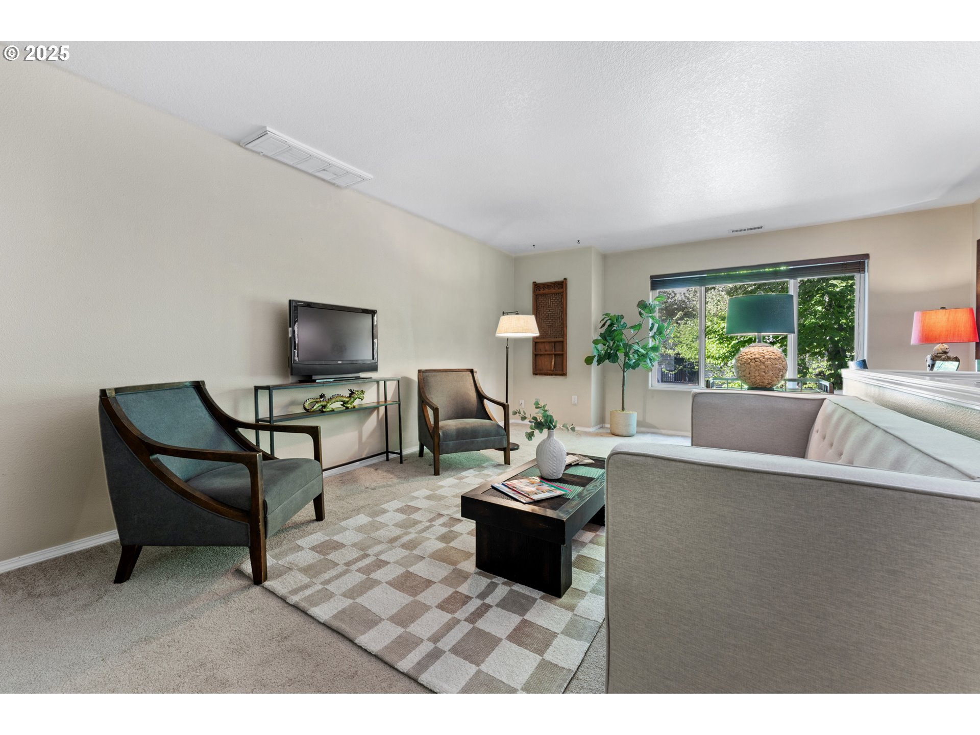 3368 Southwest Delaney Place Portland, OR 97225 - Photo 7 of 25