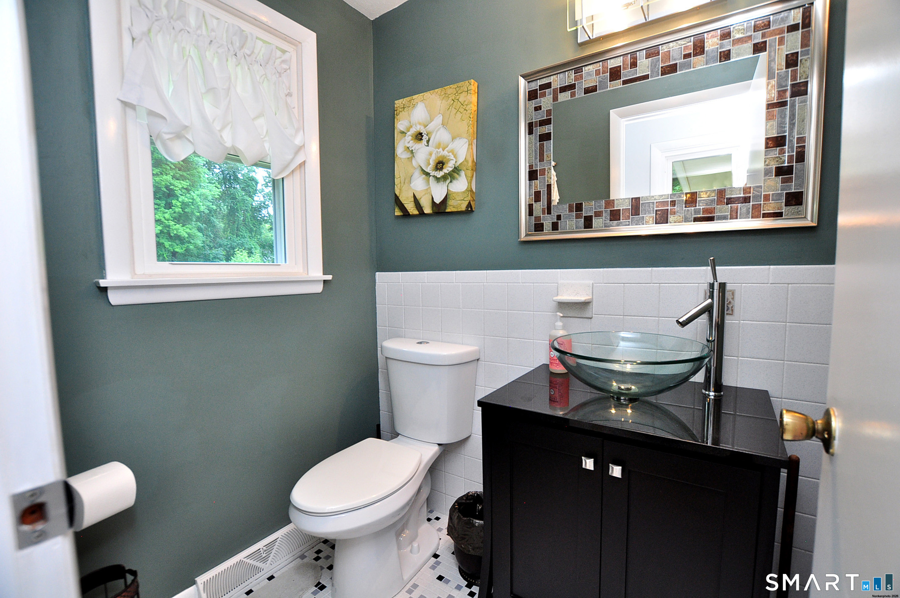46 Butternut Road Manchester, CT 06040 - Photo 11 of 39