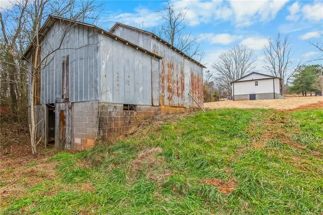 $224,900 | 5420 Highway 21, Jonesville, NC 28642