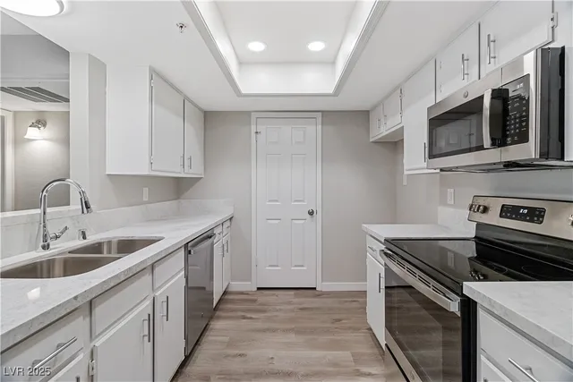 $199,000 | 3550 Bay Sands Drive, Unit 1035, Laughlin, NV 89029