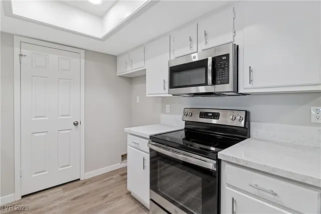 $199,000 | 3550 Bay Sands Drive, Unit 1035, Laughlin, NV 89029