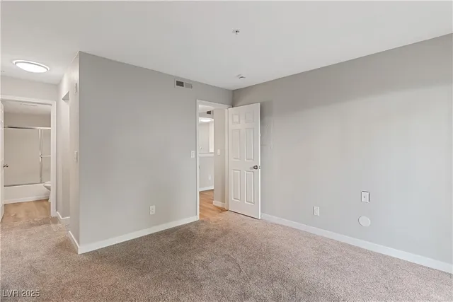 $199,000 | 3550 Bay Sands Drive, Unit 1035, Laughlin, NV 89029