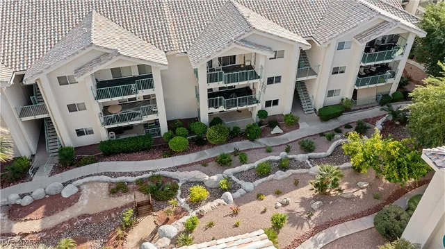$199,000 | 3550 Bay Sands Drive, Unit 1035, Laughlin, NV 89029