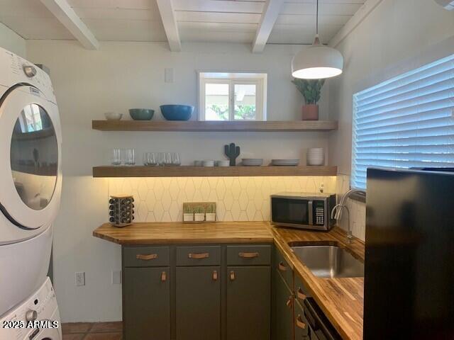 40809 North School House Road Cave Creek, AZ 85331 - Photo 9 of 19 Kitchen