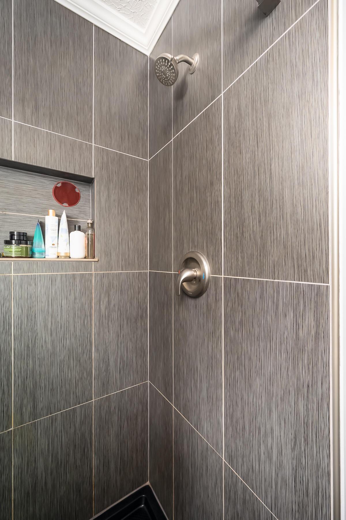 2040 Penry Road Radnor, OH 43066 - Photo 36 of 61 Shower