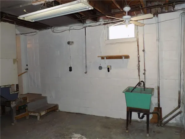 $194,900 | 5850 Heberton Drive, Penn Hills, PA 15147