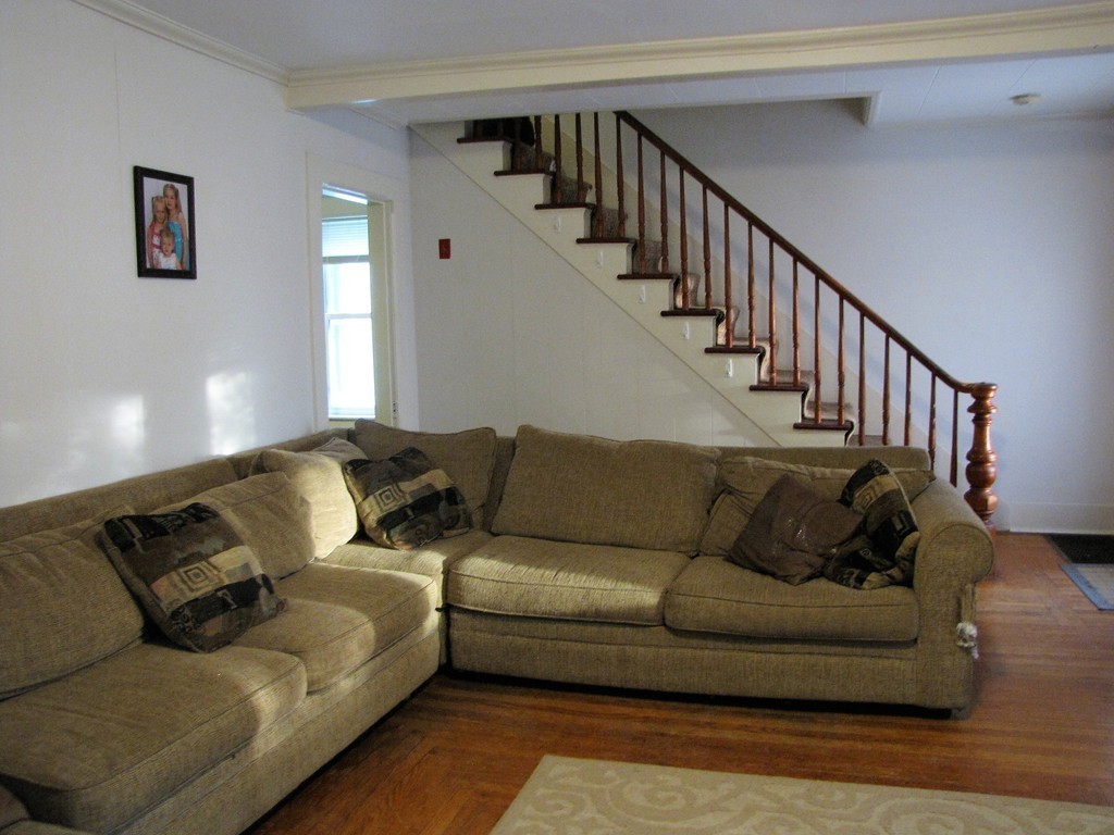 235 Southbridge Road Warren, MA 01083 - Photo 3 of 15 Gallery Image 3