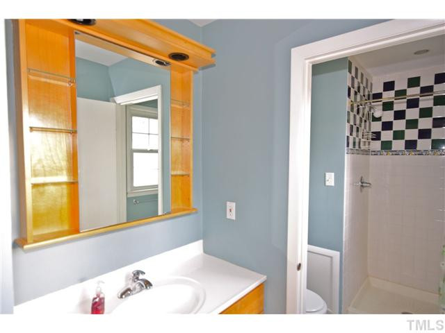 5412 Newhall Road Durham, NC 27713 - Photo 15 of 25 Master Bath/Spa