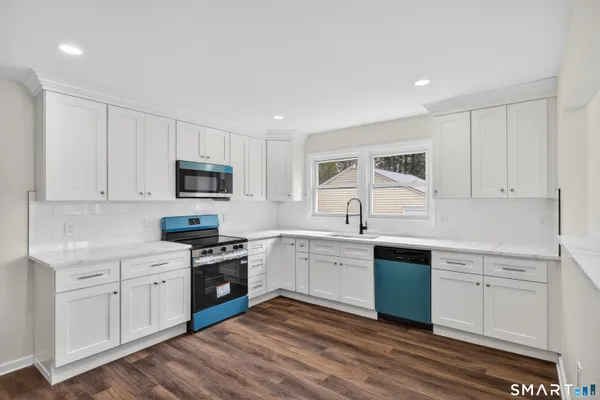 $519,000 | 645 Paradise Avenue, Hamden, CT 06514