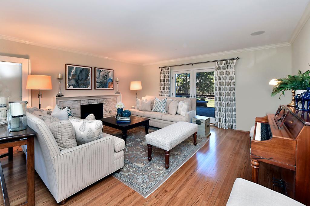 425 Highcroft Road Wayzata, MN 55391 - Photo 2 of 23