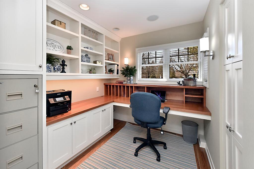 425 Highcroft Road Wayzata, MN 55391 - Photo 12 of 23