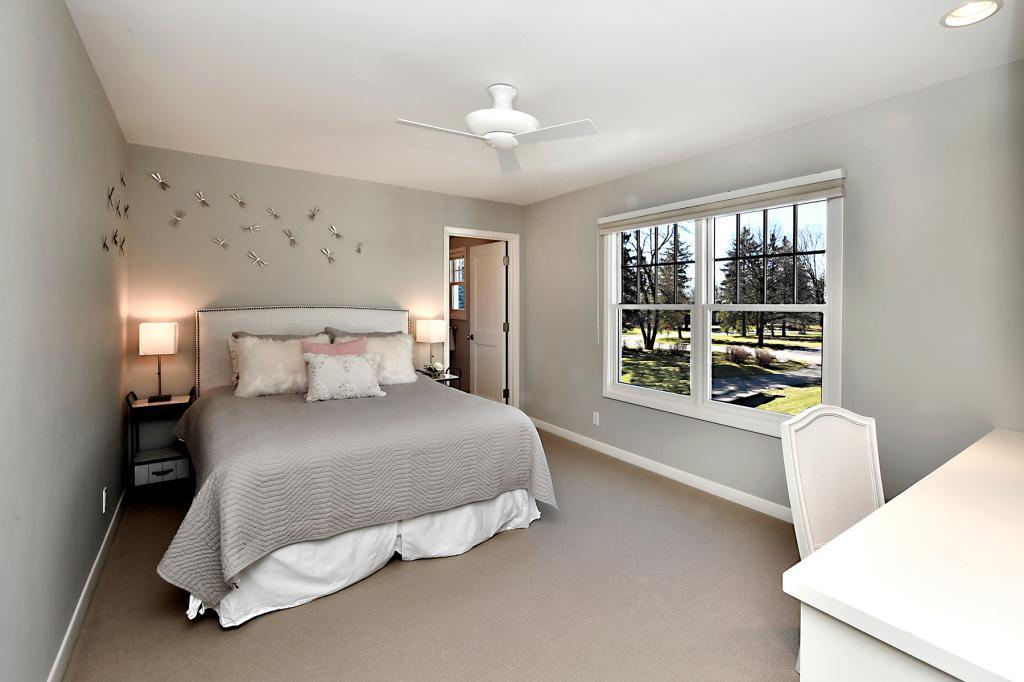 425 Highcroft Road Wayzata, MN 55391 - Photo 17 of 23