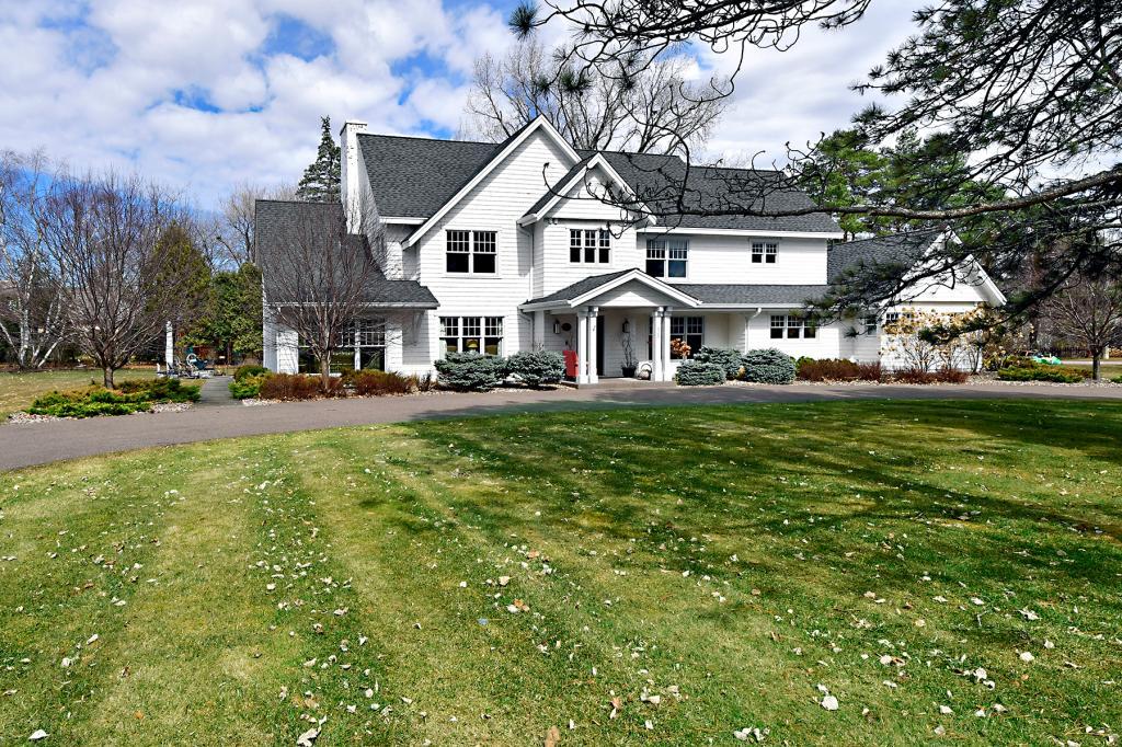 425 Highcroft Road Wayzata, MN 55391 - Photo 23 of 23