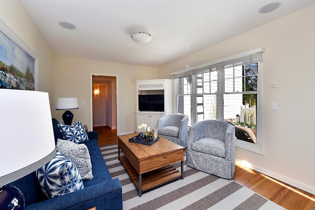 425 Highcroft Road Wayzata, MN 55391 - Photo 10 of 23