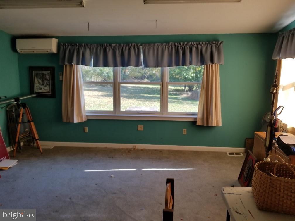 2582 North Sugan Road New Hope, PA 18938 - Photo 6 of 9 Gallery Image 6