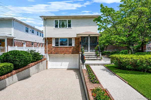 $1,950,000 | 146-15 27th Avenue | Flushing