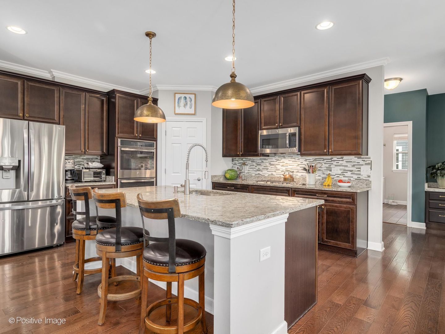 1250 West Thomas Road Wheaton, IL 60187 - Photo 11 of 42 Gallery Image 11