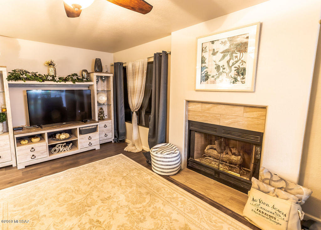 12555 North Copper Queen Way Tucson, AZ 85755 - Photo 15 of 42