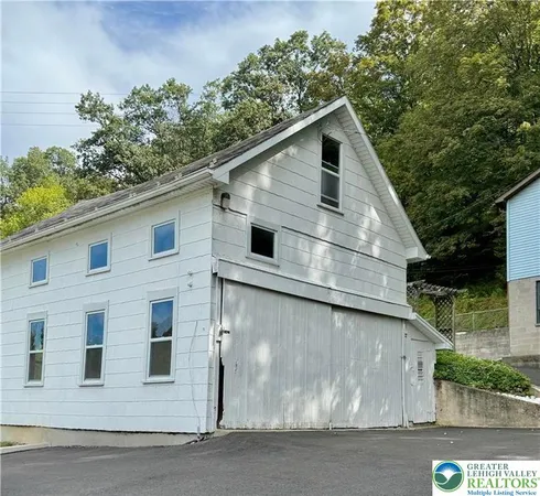 $1,350 | 1370 5 Points Richmond Road, Bangor, PA 18013