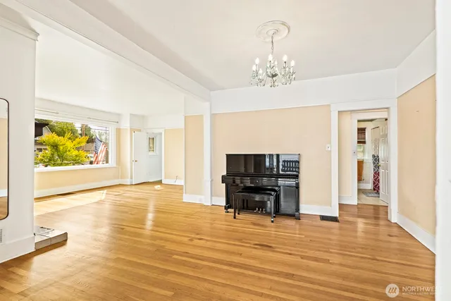 $690,000 | 216 South Blakeley Street, Monroe, WA 98272