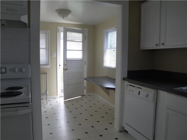 127 East Pacemont Road Columbus, OH 43202 - Photo 6 of 24