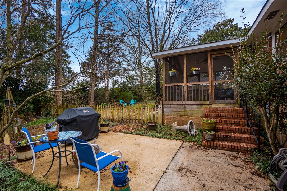 110 Ashley Road Clemson, SC 29631 - Photo 3 of 31 Gallery Image 3