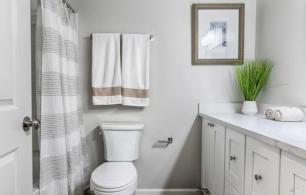 $584,000 | 1960 Las Ventanas Drive, Santa Rosa, CA 95407