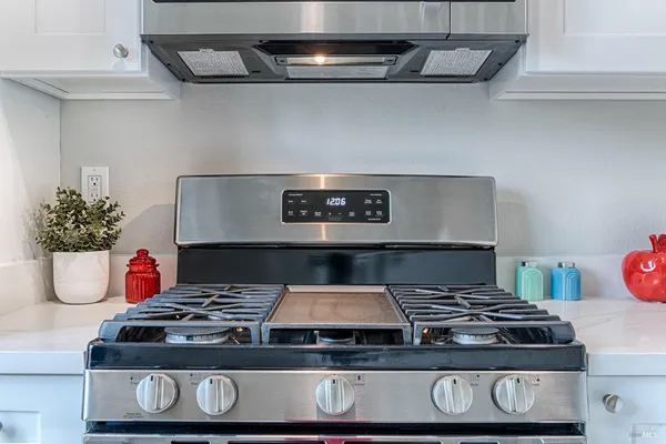 $584,000 | 1960 Las Ventanas Drive, Santa Rosa, CA 95407