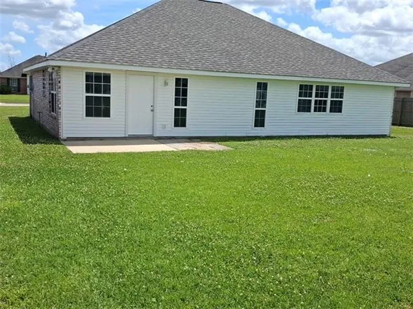 $259,000 | 108 Nicole Drive, Laplace, LA 70068