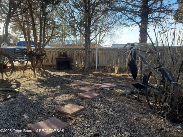 $210,000 | 159 Oak Street, La Barge, WY 83123