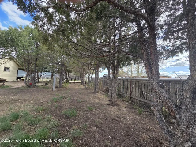 $210,000 | 159 Oak Street, La Barge, WY 83123