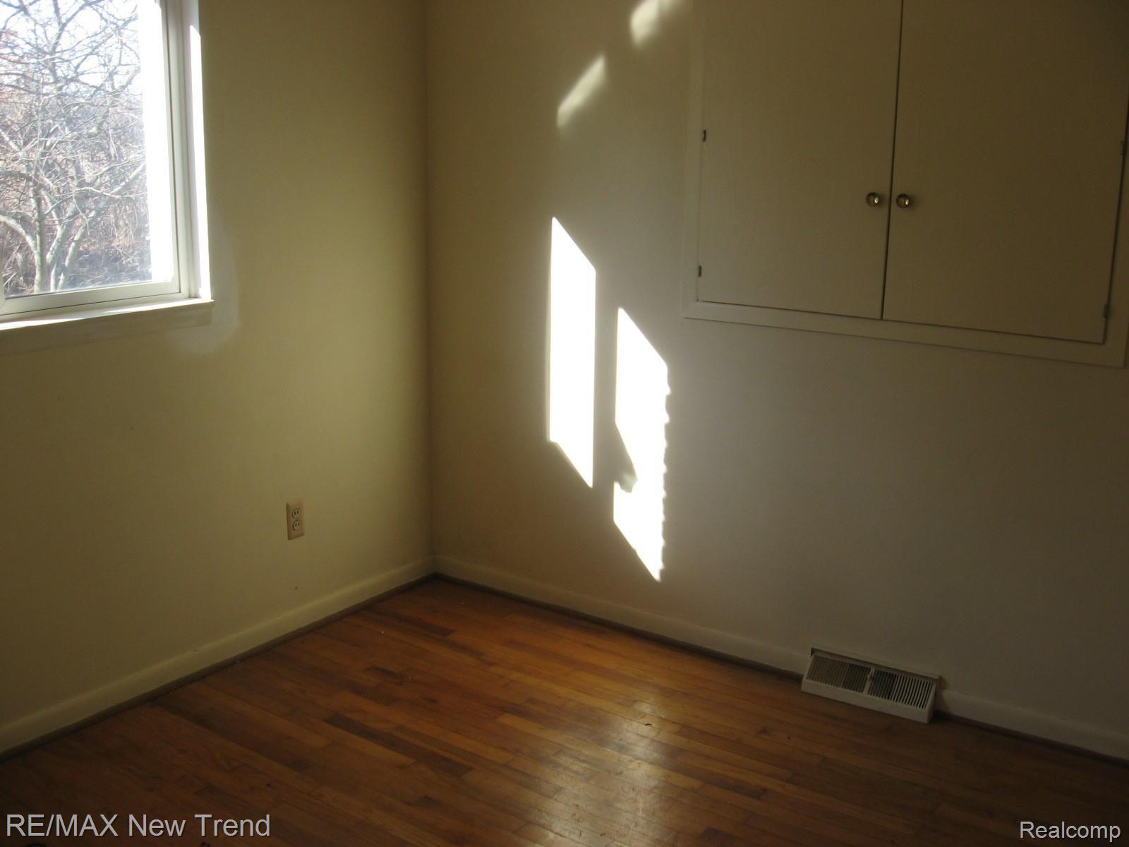 7565 McClements Road Brighton, MI 48114 - Photo 15 of 30 IMG_6922.JPG