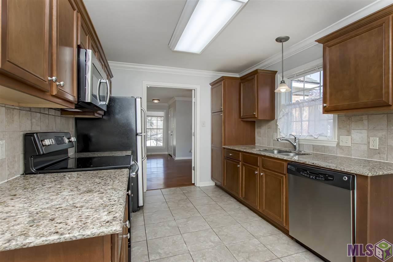 7916 Jefferson Pl Boulevard, Unit C Baton Rouge, LA 70809 - Photo 11 of 30