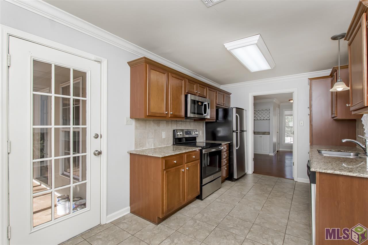 7916 Jefferson Pl Boulevard, Unit C Baton Rouge, LA 70809 - Photo 15 of 30