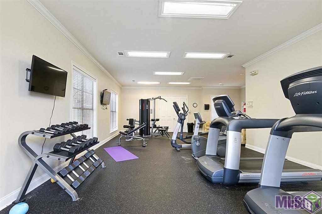 7916 Jefferson Pl Boulevard, Unit C Baton Rouge, LA 70809 - Photo 30 of 30 Community gym