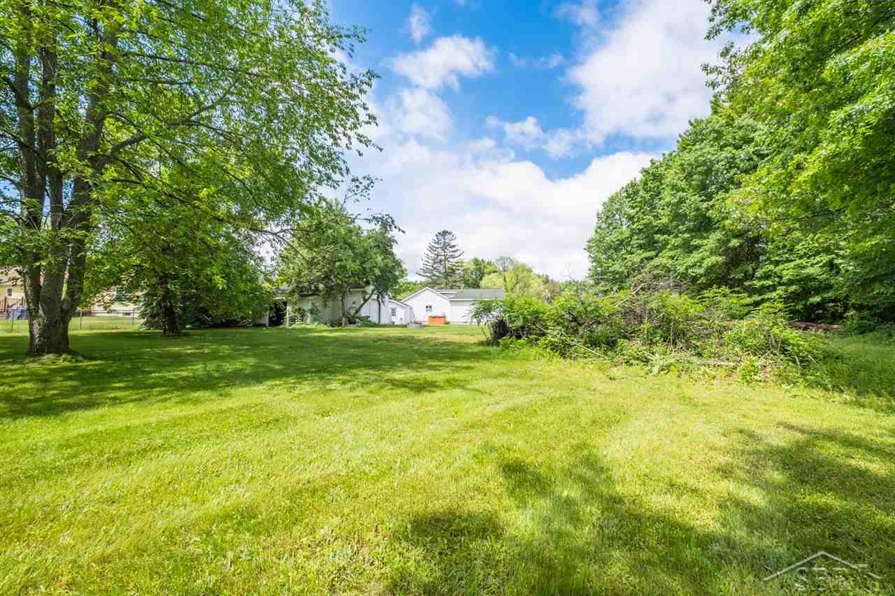12557 Nichols Road Burt, MI 48417 - Photo 13 of 33