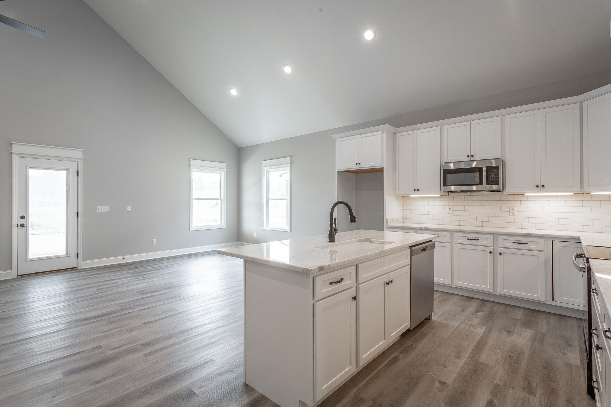 1018 Silverpine Drive, Unit 58 Chattanooga, TN 37421 - Photo 13 of 42 Kitchen