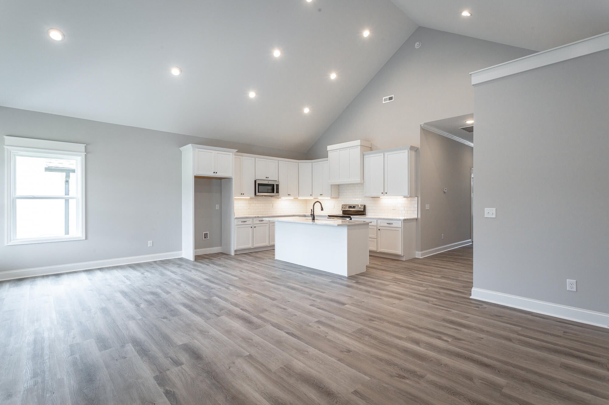 1018 Silverpine Drive, Unit 58 Chattanooga, TN 37421 - Photo 14 of 42 Kitchen